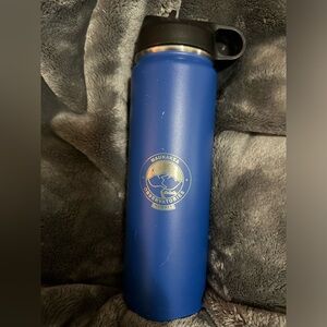 Maunakea Hydro Flask Never Used